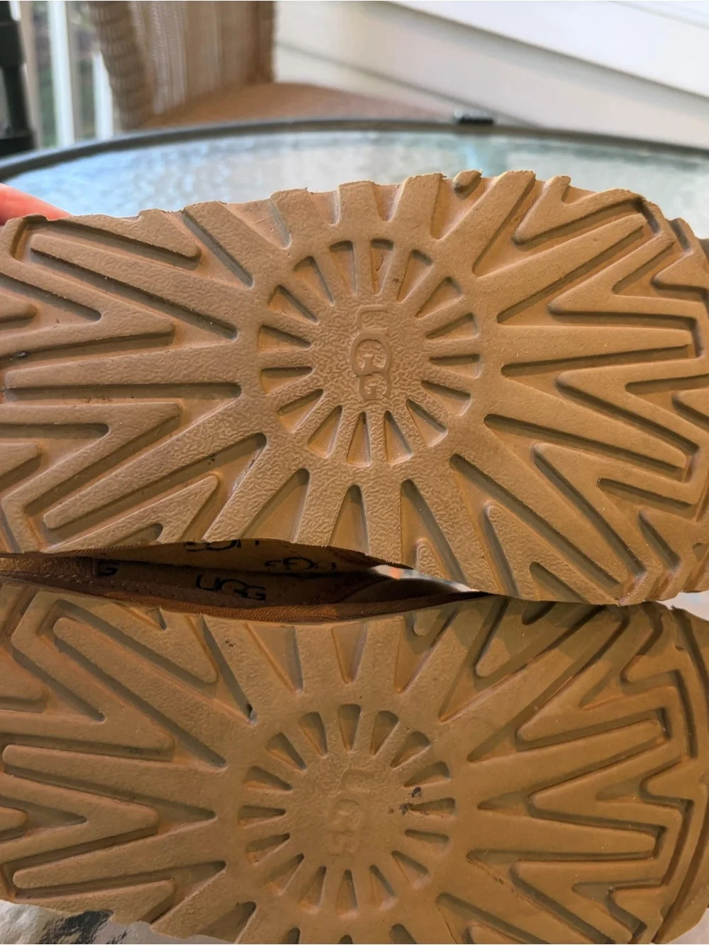 UGG neumel embossed